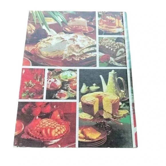 Better Homes and Gardens Pies and Cakes 1969 Cookbook - Picture 2 of 9